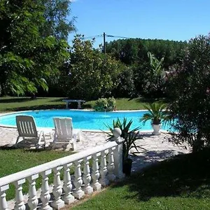 Couette-café D'hôtes Bleue, Saint-Nicolas-de-la-Grave